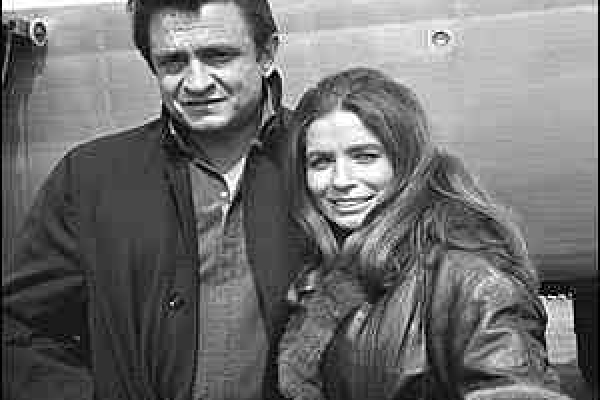 johnny-cash-june-carter-airplane270542F7-C245-4476-1564-1E7E6C0A0151.jpg