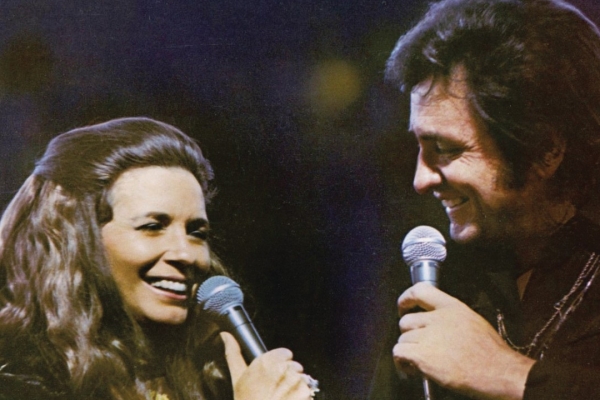 johnny-cash-june-carter3044B855C-1EC3-58FF-B091-8B03C1B8B6D6.jpg